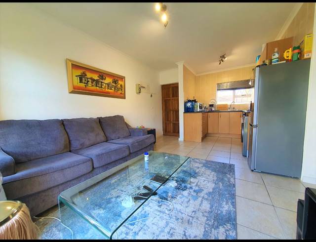 2 BEDROOM APARTMENT FOR SALE IN BURGUNDY ESTATE